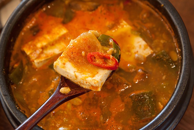 30년 전 어머니의 청국장 내음이 되살아난다. 냄새와 기억